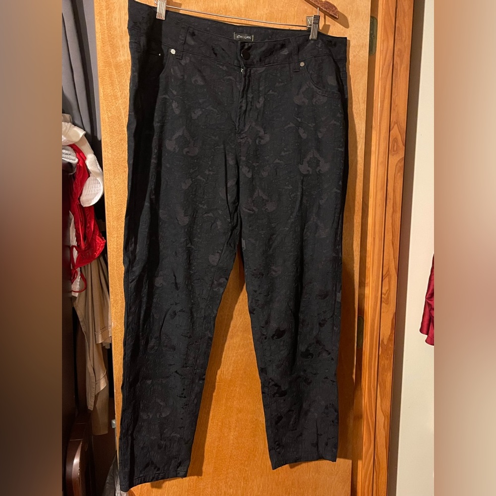 6th & Lane Black Denim Jeans with Lace detailing